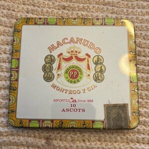 Macanudo cigar tin